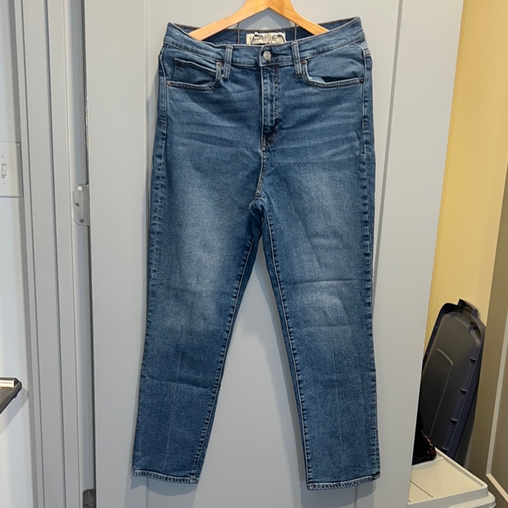 Classic GAP High Rise Blue Jeans